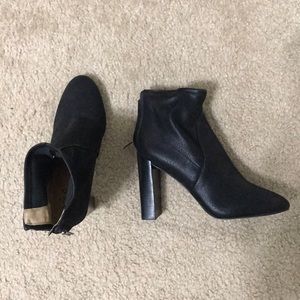 Banana Republic Black bootie with high thick heel